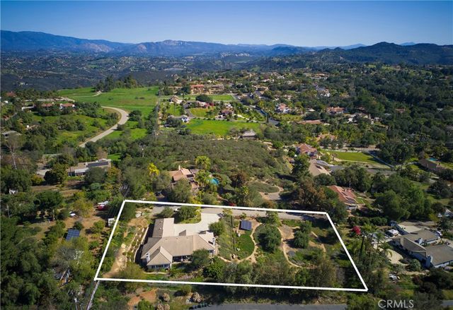 10118 Boulder Knolls Drive, Escondido, CA 92026