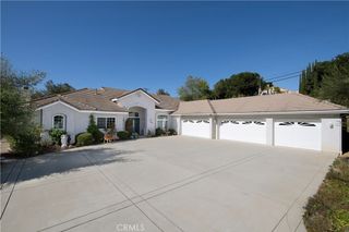 10118 Boulder Knolls Drive, Escondido, CA 92026