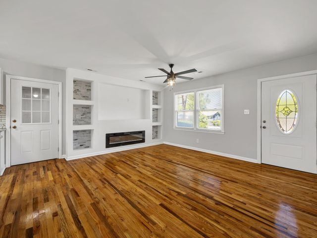 131 Linville Drive, Moore, SC 29369