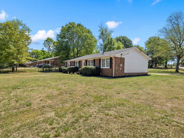 131 Linville Drive, Moore, SC 29369