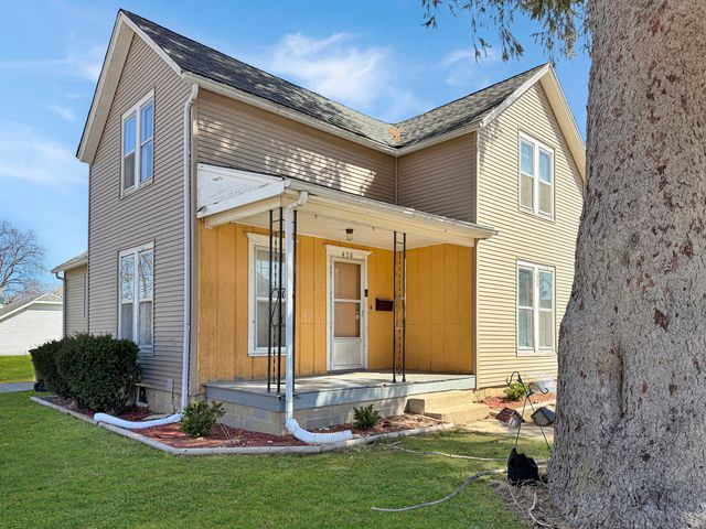 430 W American Street, Freeport, IL 61032