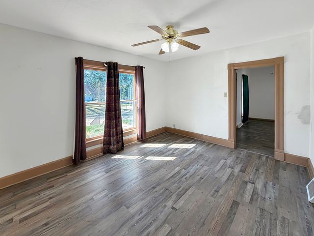 430 W American Street, Freeport, IL 61032