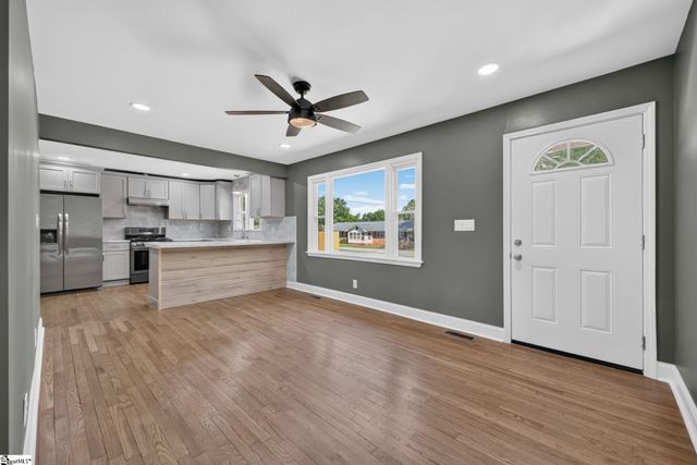 616 Carey Street, Anderson, SC 29624