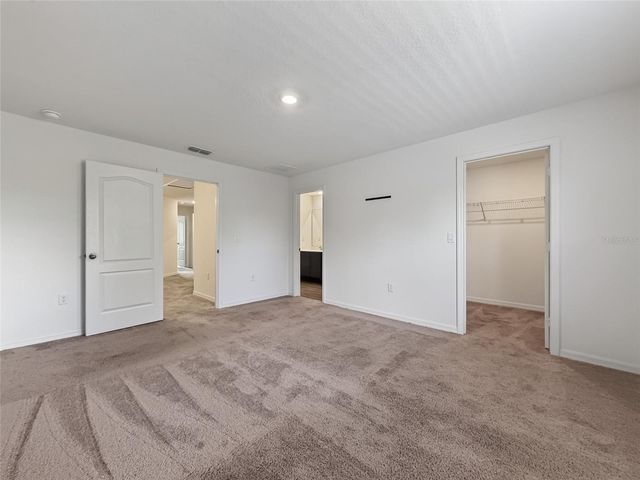 1552 WYNFORD CIRCLE, Tavares, FL 32778
