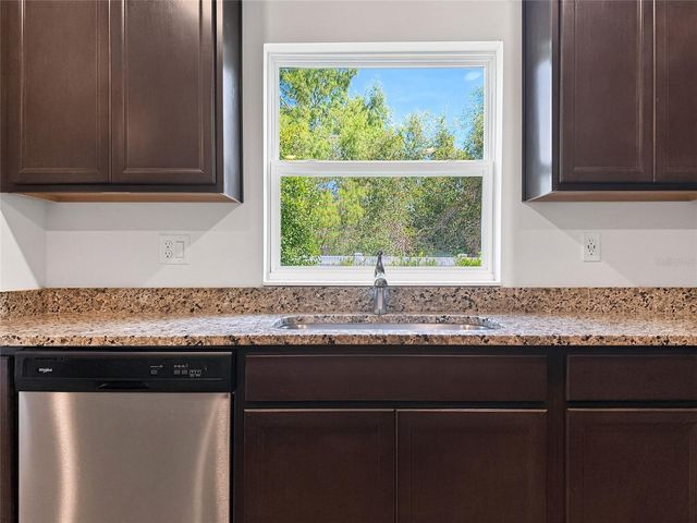 1552 WYNFORD CIRCLE, Tavares, FL 32778