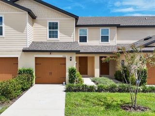 1552 WYNFORD CIRCLE, Tavares, FL 32778