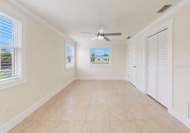 404 12TH STREET SW, Ruskin, FL 33570