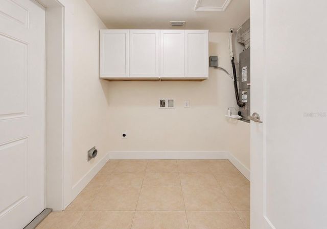 404 12TH STREET SW, Ruskin, FL 33570