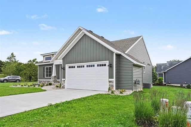 5493 Rose Ridge Court, Rockford, MI 49341