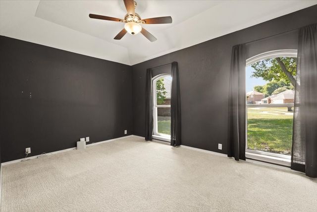 10200 Fieldcrest Drive, Benbrook, TX 76126