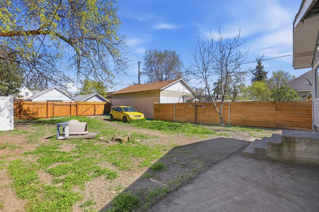 2216 W Dean Ave, Spokane, WA 99201