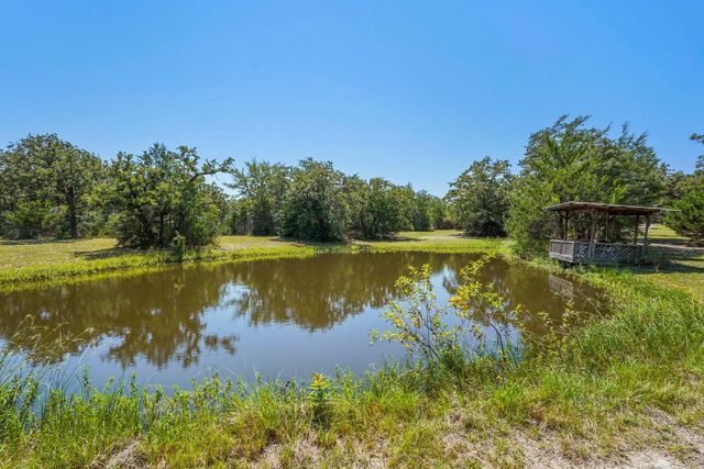 300 Moss Oak Drive, Somerville, TX 77879