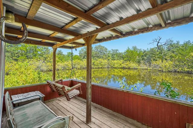 300 Moss Oak Drive, Somerville, TX 77879
