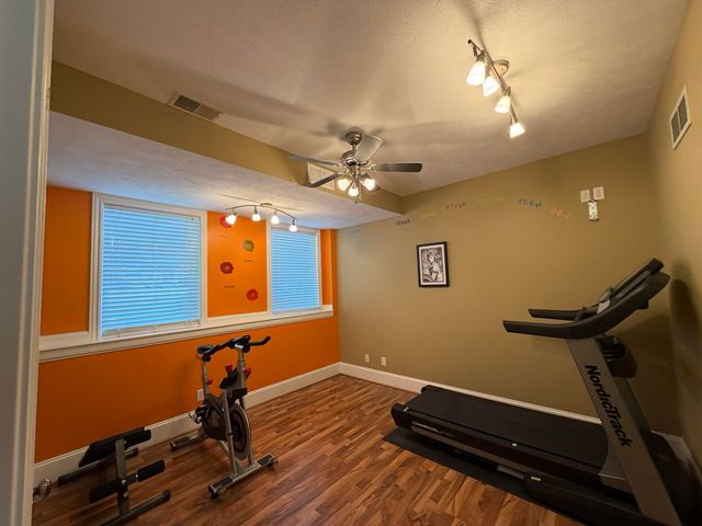 7809 Golf Meadows Drive Se, Caledonia Twp, MI 49316