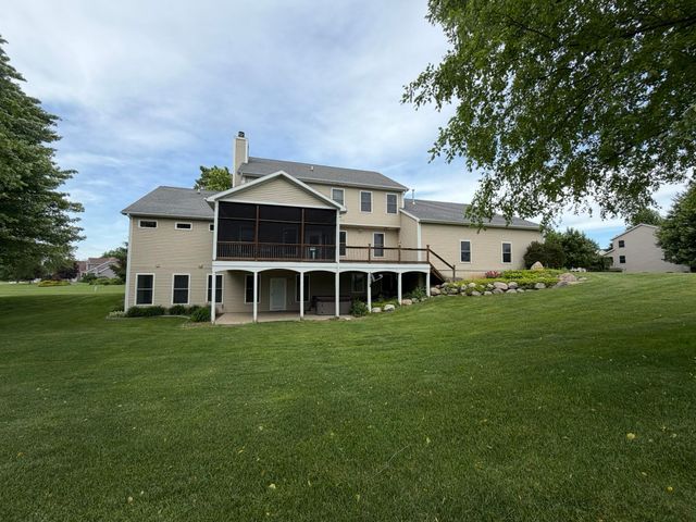 7809 Golf Meadows Drive Se, Caledonia Twp, MI 49316