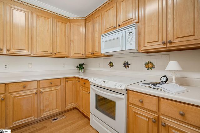 100 Knightsbridge Lane, Anderson, SC 29621