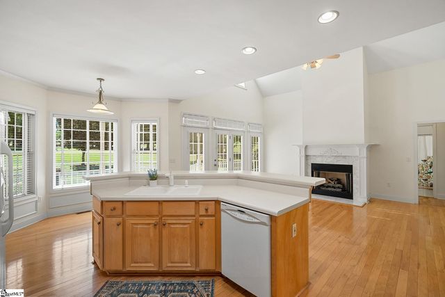 100 Knightsbridge Lane, Anderson, SC 29621