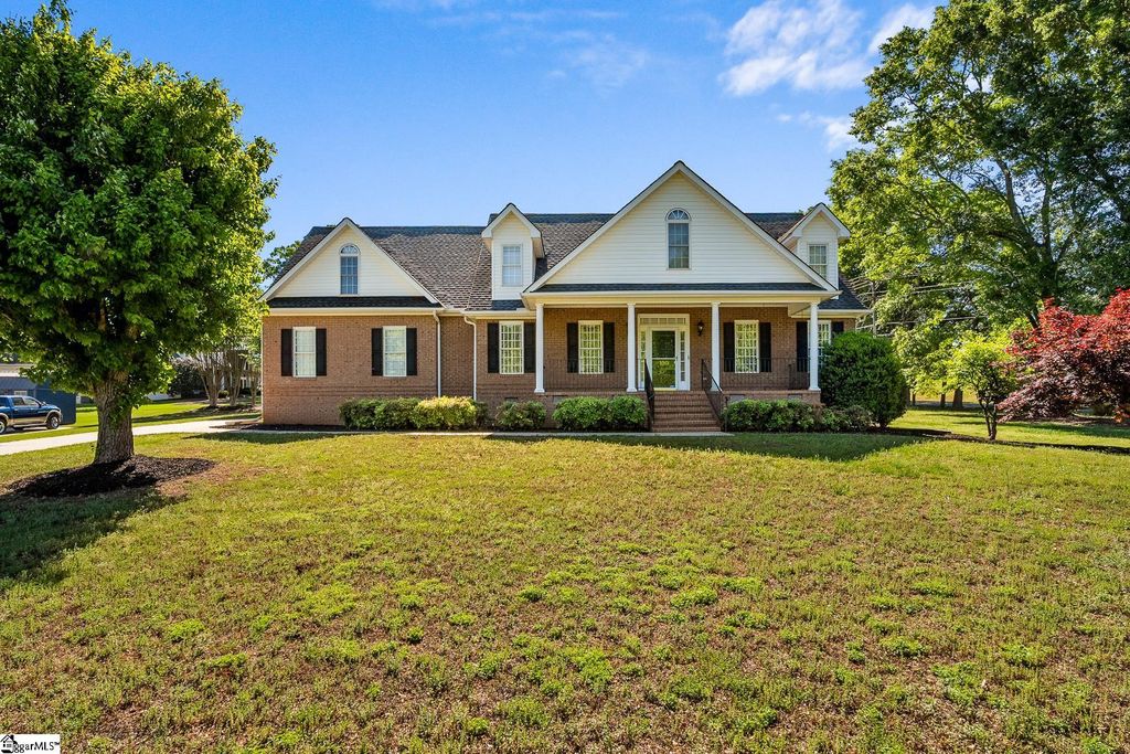100 Knightsbridge Lane, Anderson, SC 29621