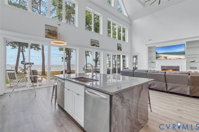 3315 Windmill Point Rd, White Stone, VA 22578