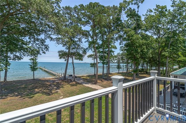 3315 Windmill Point Rd, White Stone, VA 22578