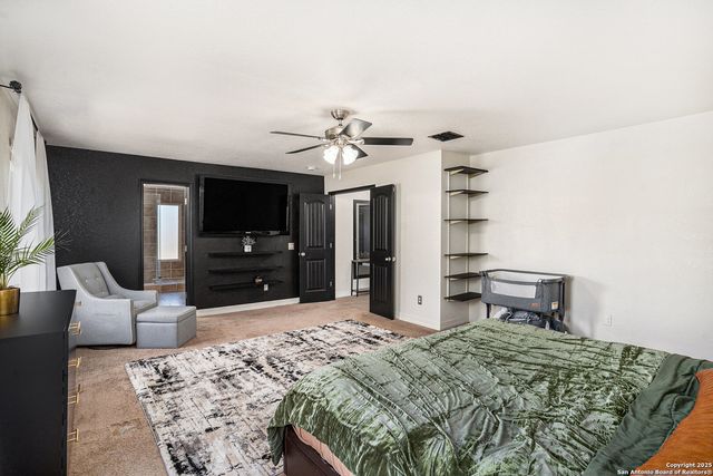 1307 Alaskan Wolf, San Antonio, TX 78245