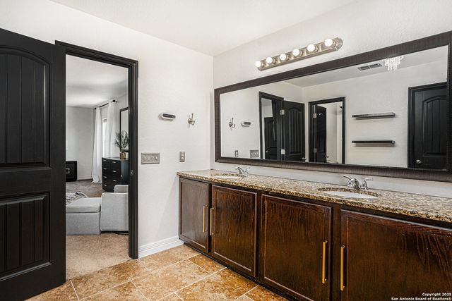 1307 Alaskan Wolf, San Antonio, TX 78245