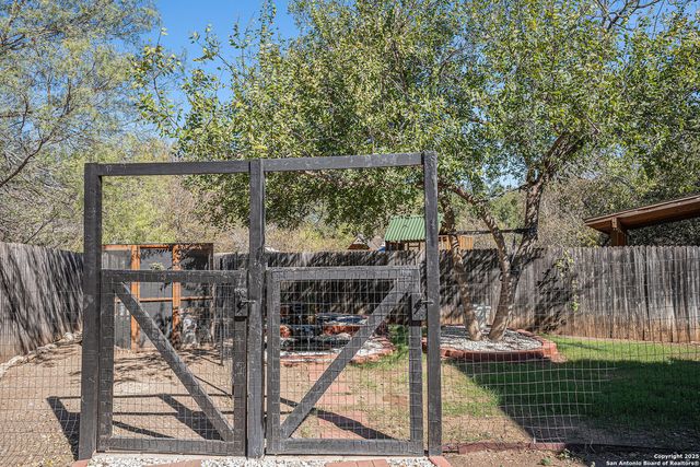 1307 Alaskan Wolf, San Antonio, TX 78245