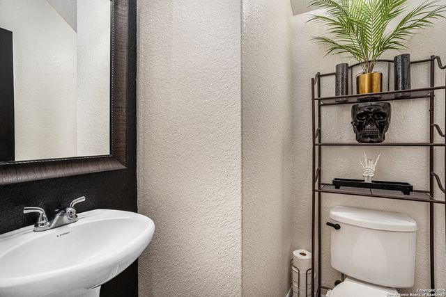 1307 Alaskan Wolf, San Antonio, TX 78245