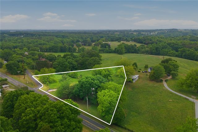 2001 SC-59 Highway, Westminster, SC 29693