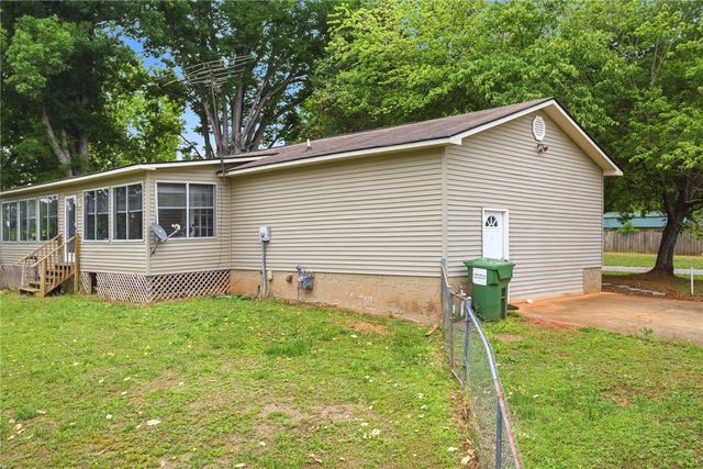 2001 SC-59 Highway, Westminster, SC 29693