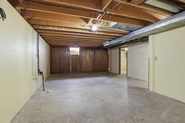 648 WANDA AVENUE, Neenah, WI 54956