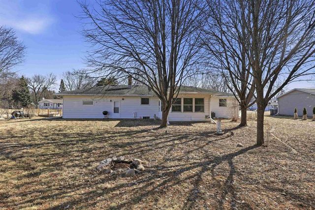 648 WANDA AVENUE, Neenah, WI 54956