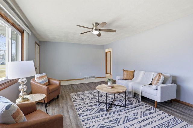 648 WANDA AVENUE, Neenah, WI 54956