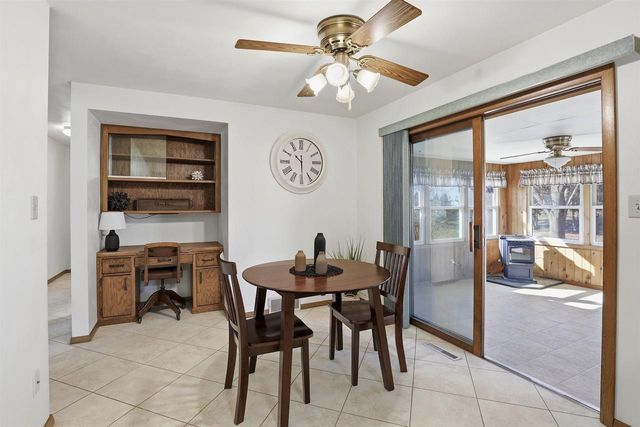 648 WANDA AVENUE, Neenah, WI 54956