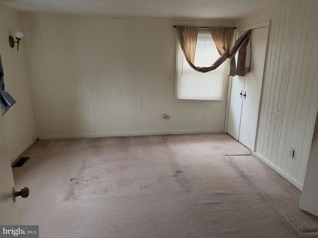 34 MAYFAIR CIR, Willingboro, NJ 08046