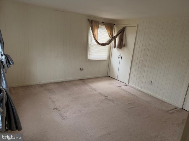 34 MAYFAIR CIR, Willingboro, NJ 08046