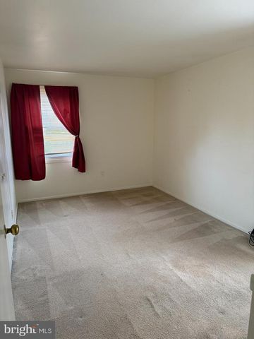 34 MAYFAIR CIR, Willingboro, NJ 08046