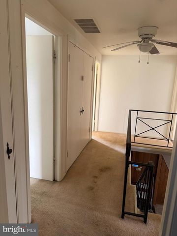 34 MAYFAIR CIR, Willingboro, NJ 08046