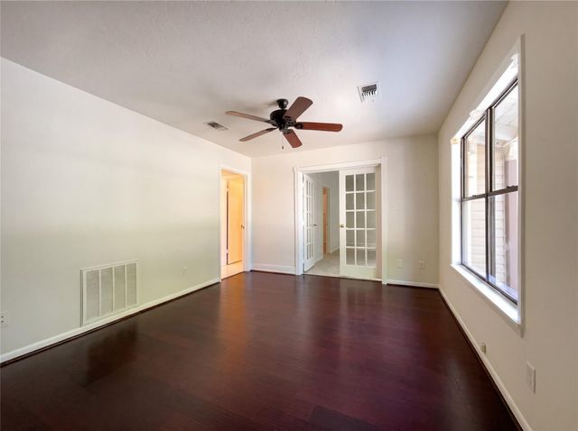241 Greenbriar Drive, Livingston, TX 77351