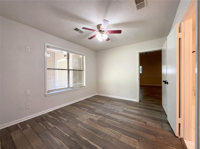 241 Greenbriar Drive, Livingston, TX 77351
