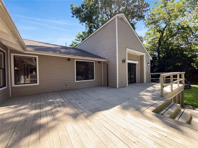 241 Greenbriar Drive, Livingston, TX 77351