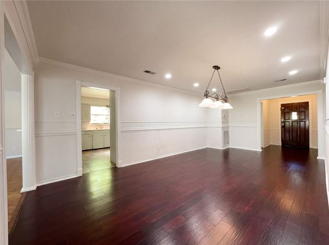 241 Greenbriar Drive, Livingston, TX 77351