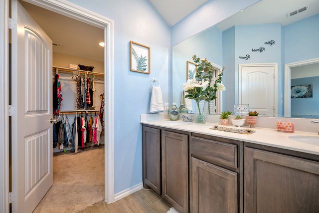 4808 Avion Drive, Sanger, TX 76266