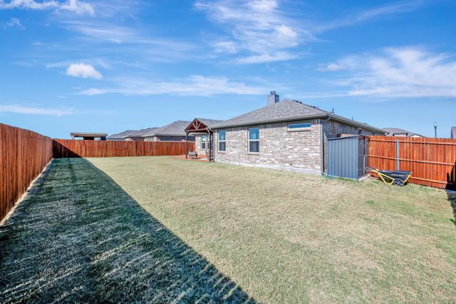 4808 Avion Drive, Sanger, TX 76266