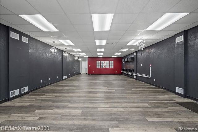 22211 W Warren Street, Dearborn Heights, MI 48127