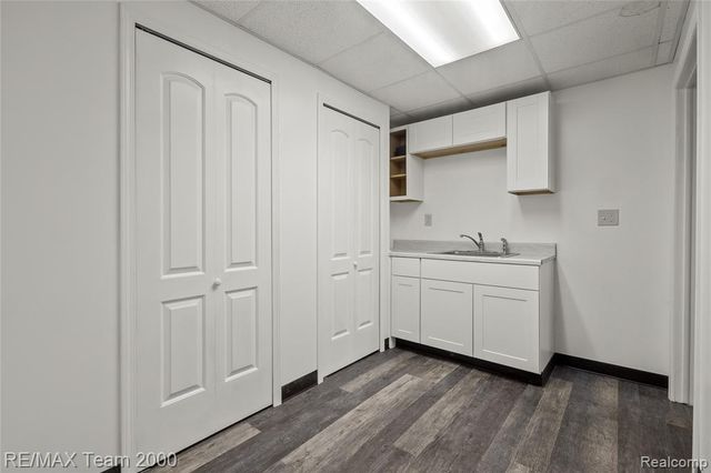 22211 W Warren Street, Dearborn Heights, MI 48127