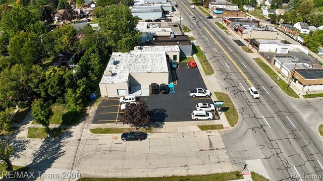 22211 W Warren Street, Dearborn Heights, MI 48127