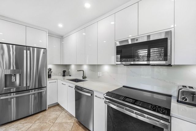 4114 B Quail Ridge Drive Osprey, Boynton Beach, FL 33436