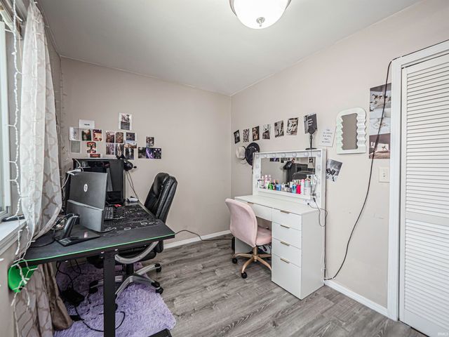 1825 S Bosse Avenue, Evansville, IN 47712