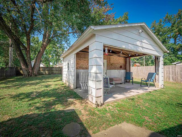 1825 S Bosse Avenue, Evansville, IN 47712